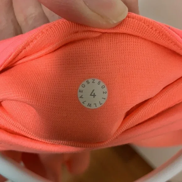 Lululemon Final Lap Short 2.5” - Pop Orange Sz 4 - Picture 8 of 11
